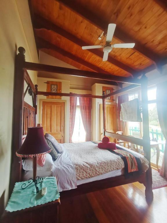 The Goat And Goose Bed & Breakfast Lakes Entrance Oda fotoğraf